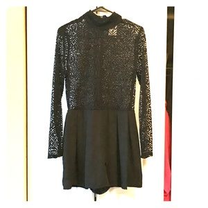 NET Wanderlux black lace jumpsuit!!😍